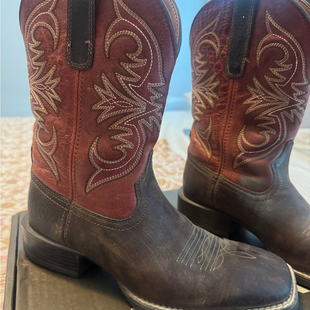 Ariat Red and Brown Western Boots - Picture 4 of 5